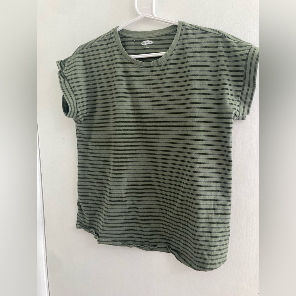 Old navy shirt